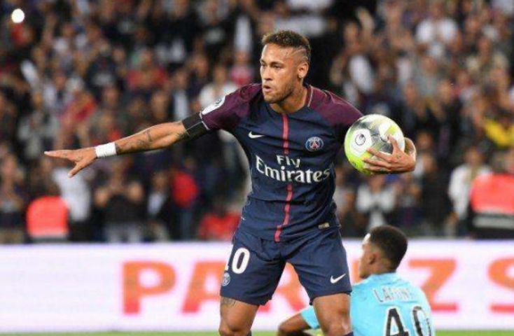 球迷表示内马尔红牌禁赛可能是故意,为了参加狂欢节