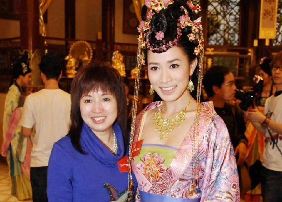 我选演员并非只看名气,还要看有否潜质,起初跟黎明合作《飞跃霓裳》时