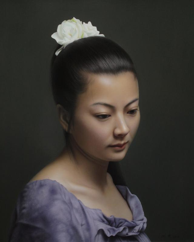 冷军高徒张青的超写实主义油画,洋溢着气质高雅的东方美感