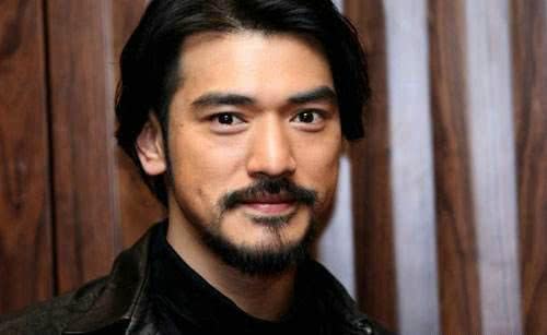 盘点留胡子的男星吴亦凡李现和肖战谁的胡须造型更迷人