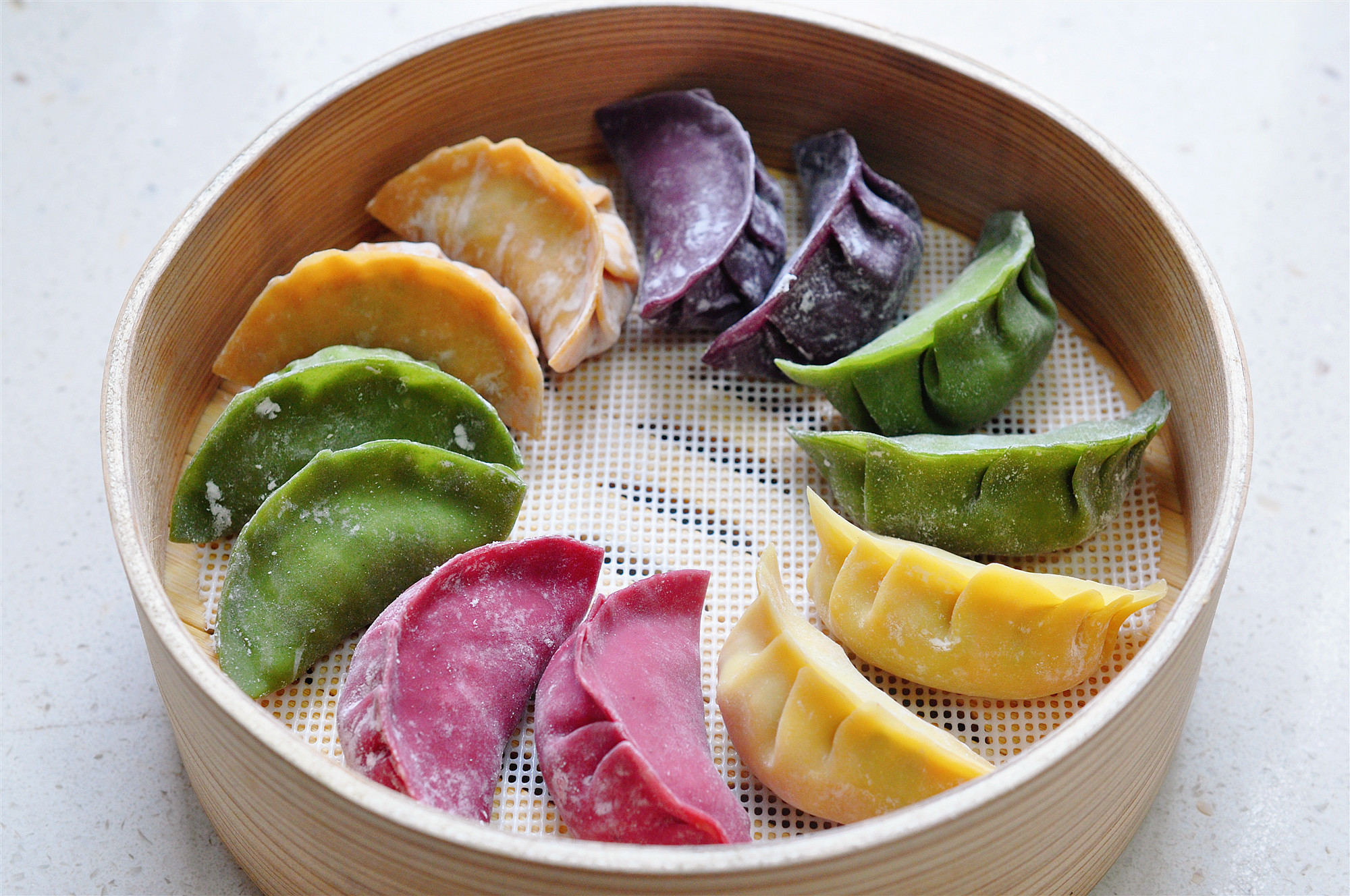 孩子最爱这饺子,皮颜色亮丽蔬菜多,馅清爽鲜香营养足