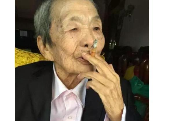 她是缅甸最有名的女毒枭,在被捕出狱后低调的生活,享年90岁|杨金秀