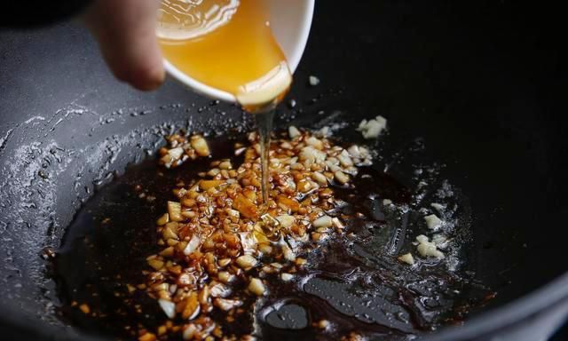 教你网红炸鸡的做法,不出门也能吃上美味炸鸡,太过瘾了! 【博狗扑克】教你网红炸鸡的做法,不出门也能吃上美味炸鸡,太过瘾了!