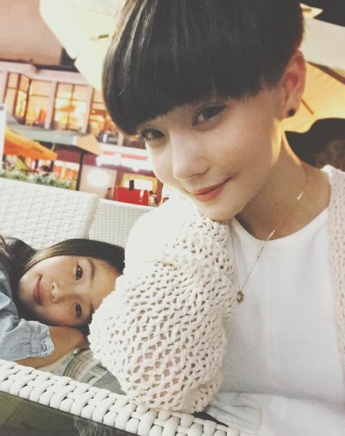 离开矮大紧日子越过越滋润,30多岁活成18岁|高晓松|徐粲金|沈欢_新浪