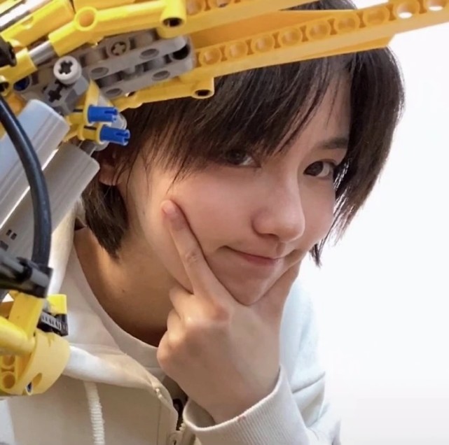 爱情公寓中女神诸葛大力现实生活中素颜亮相颜值一般