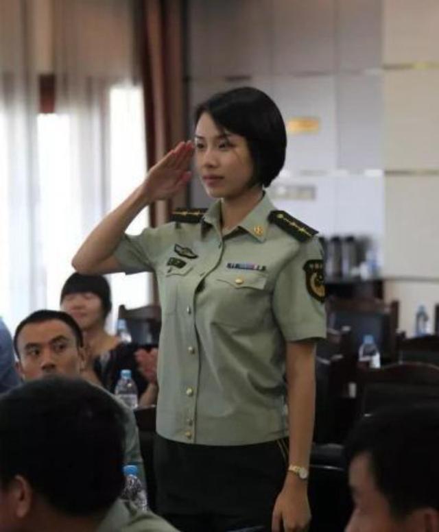 中国第一女保镖身家过亿,身穿8斤钢板保护13国元首,现仍单身