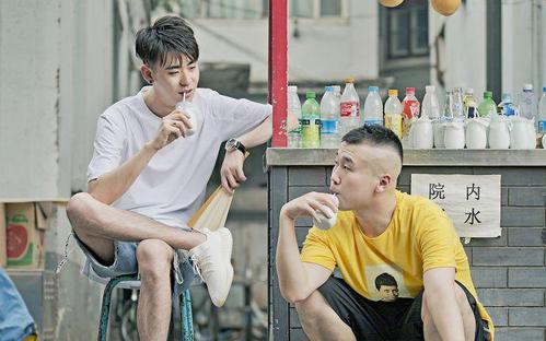 中国作家喊话张云雷:既然窝在家里没事做,为什么不去当个志愿者