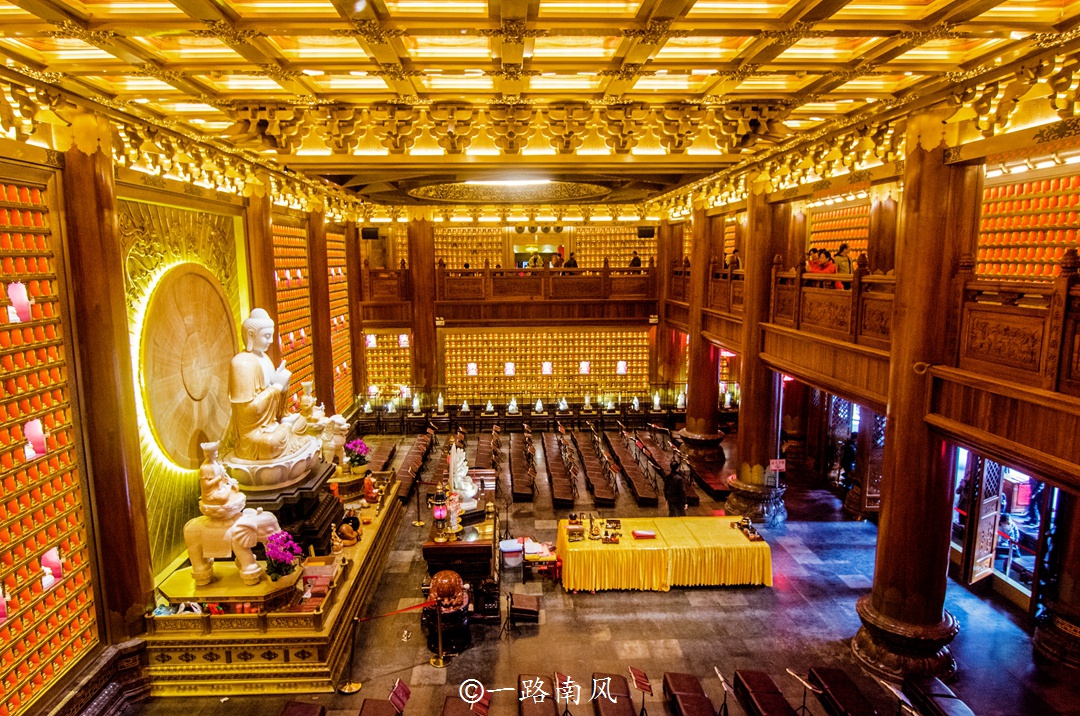 广州北京路步行街里隐藏着一座免费古寺,但是这里的游客并不多|毗卢殿