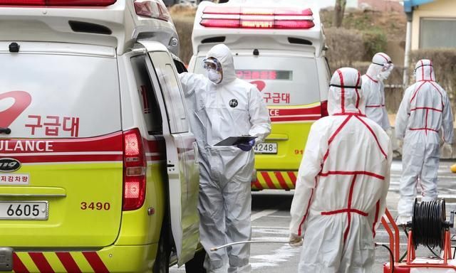 韩国"沦陷" 日确诊三百人 重灾区强制封锁