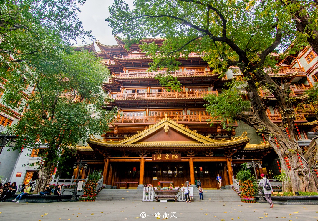 广州北京路步行街里隐藏着一座免费古寺,但是这里的游客并不多