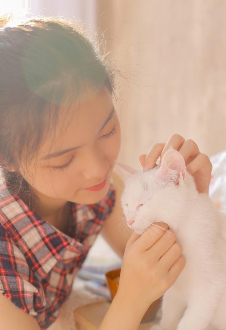 清纯美女气质乖巧伶俐可爱