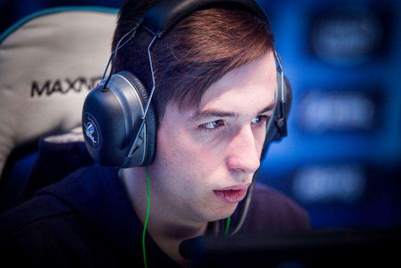 csgo:k神回归?狙神发威,逆转两局秀翻世界第二强队