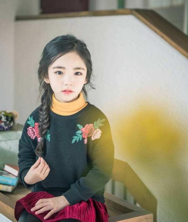 韩国童模6岁开始化妆12岁骨骼停止发育罪魁祸首是妈妈