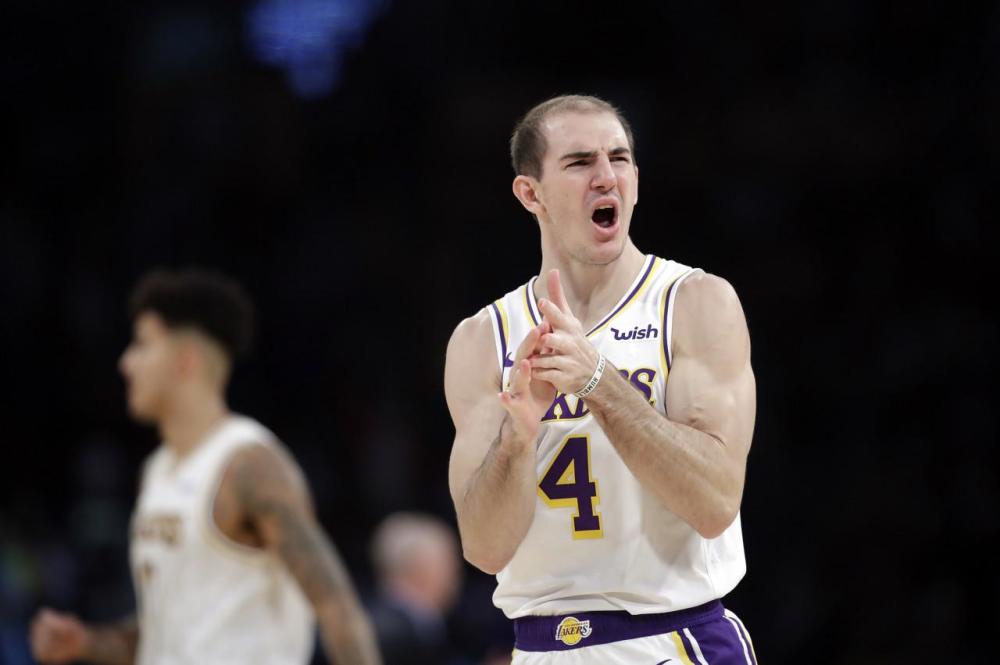 本赛季湖人队最大的惊喜!不是回头的霍华德,而是"老将"卡鲁索