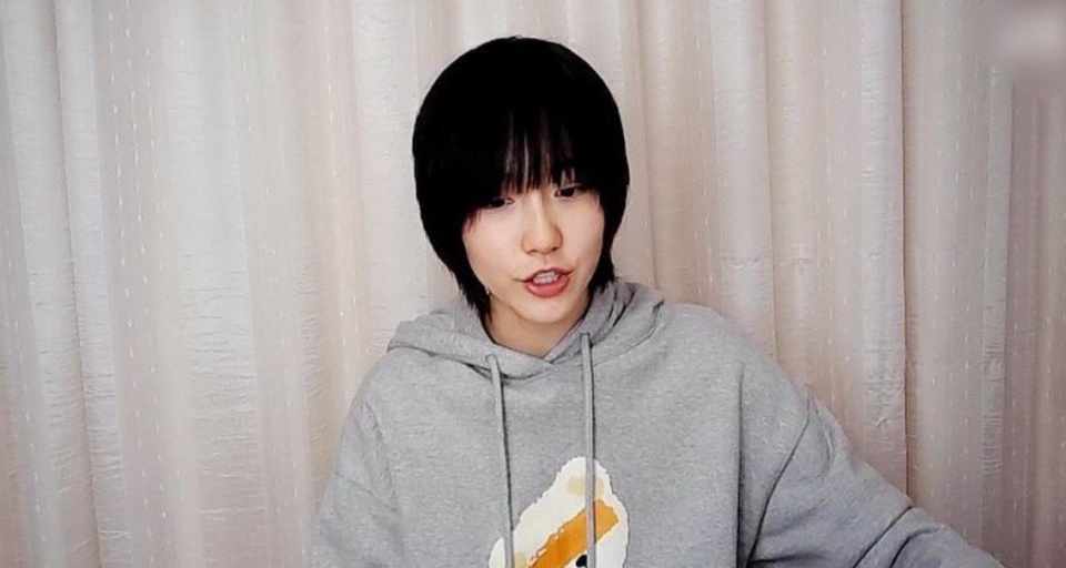 诸葛大力素颜直播无修图疯传,离开美颜滤镜后,暴露真实颜值