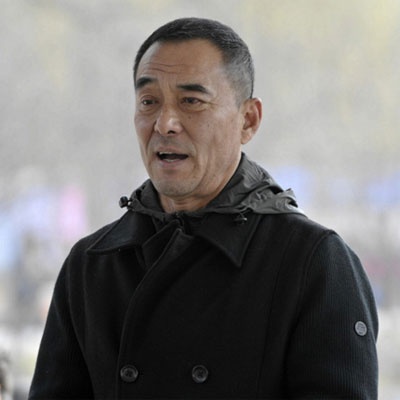 他是《决胜法庭》幕后boss,年轻时帅过小鲜肉,演技精湛获奖无数