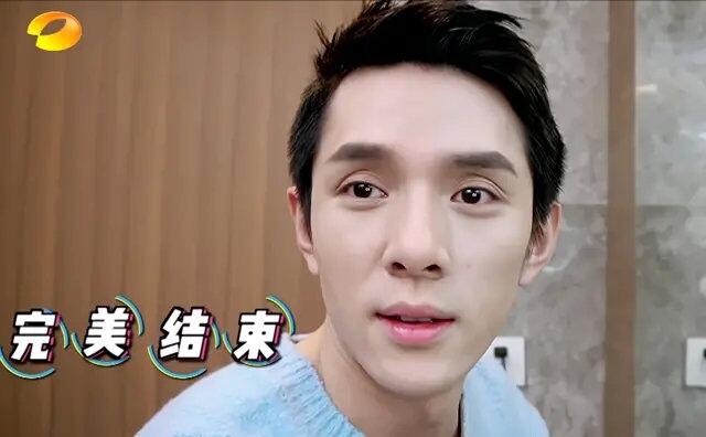 李佳琦素颜照遭曝光著名作家刘信达麻雀变成了凤凰