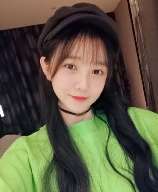 陈小纭为爱留长发,故意染成"粉色"的那一刻,全网直男心动了