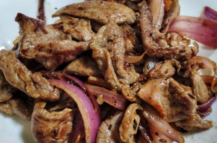 孜然洋葱爆牛肉,怎么做都好吃的做法