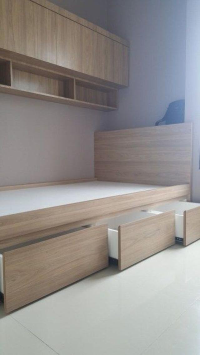 小户型打榻榻米都流行这样设计:侧面打一排吊柜,不占空间还漂亮