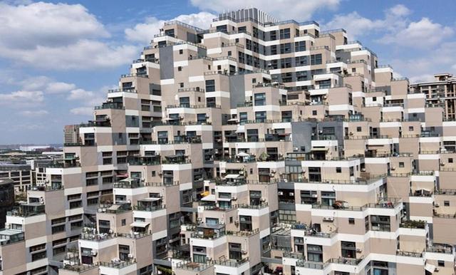 中国金字塔成著名景点,国外游客纷纷来打卡,当地人引以为豪