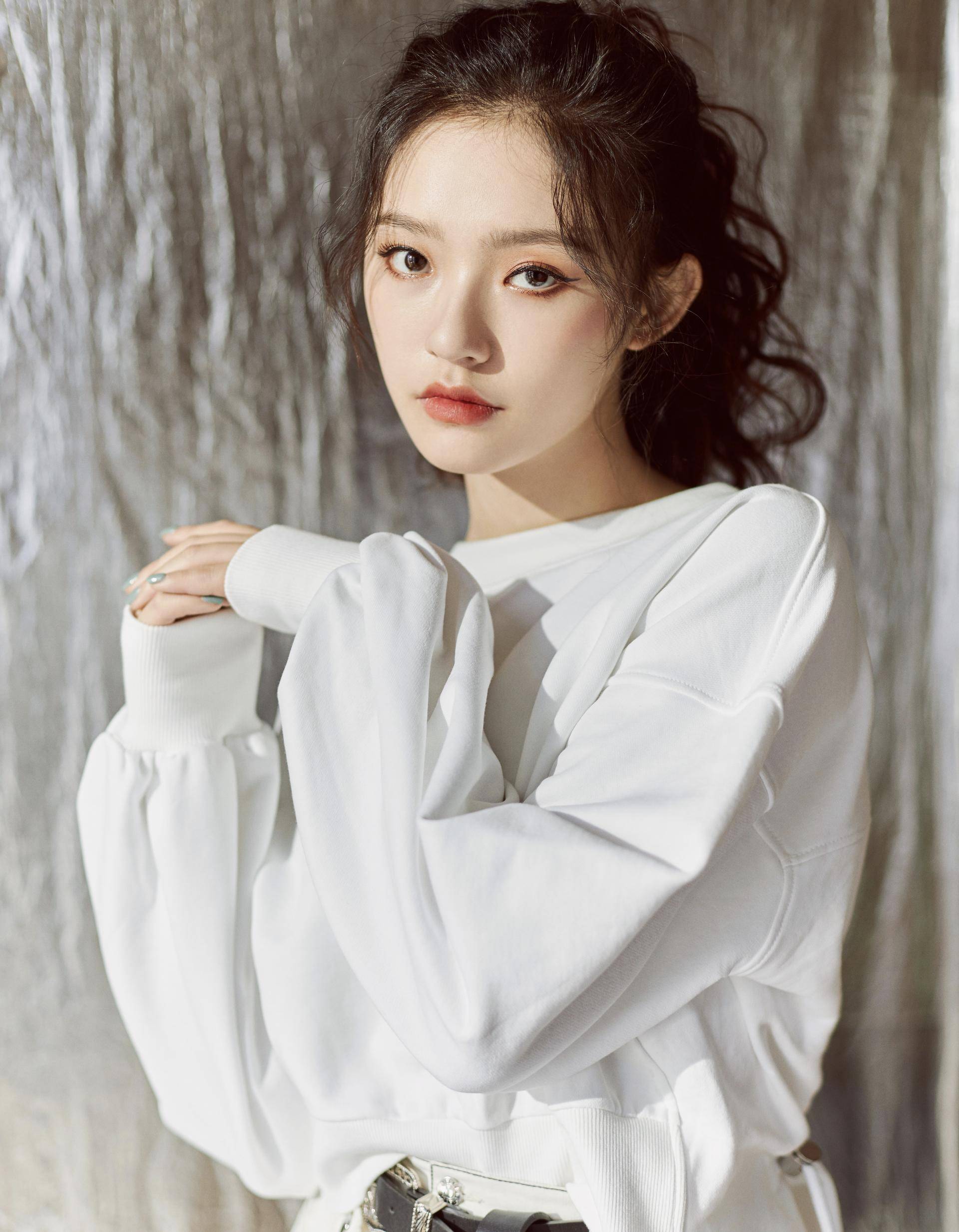 网友:差点以为自己是周震南同款断网