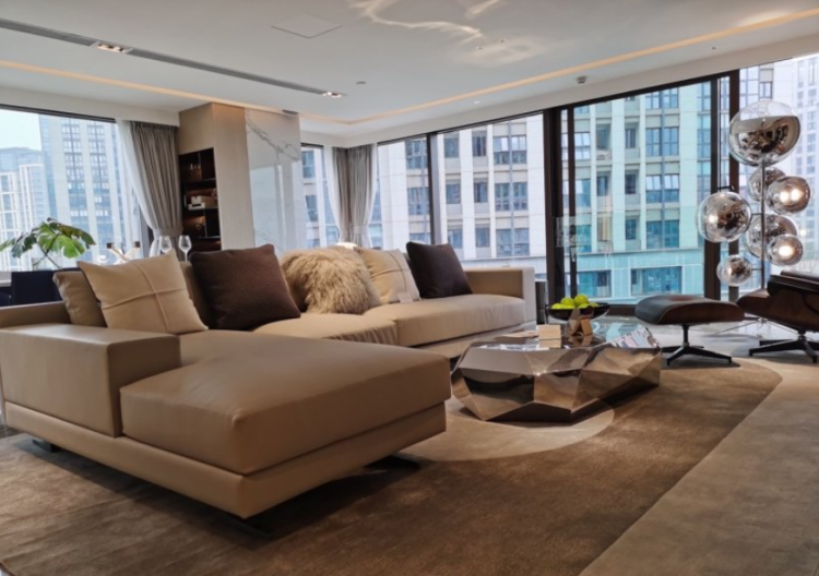 167㎡精装大平层,客餐厅全屋落地窗,比别墅还要敞亮大气