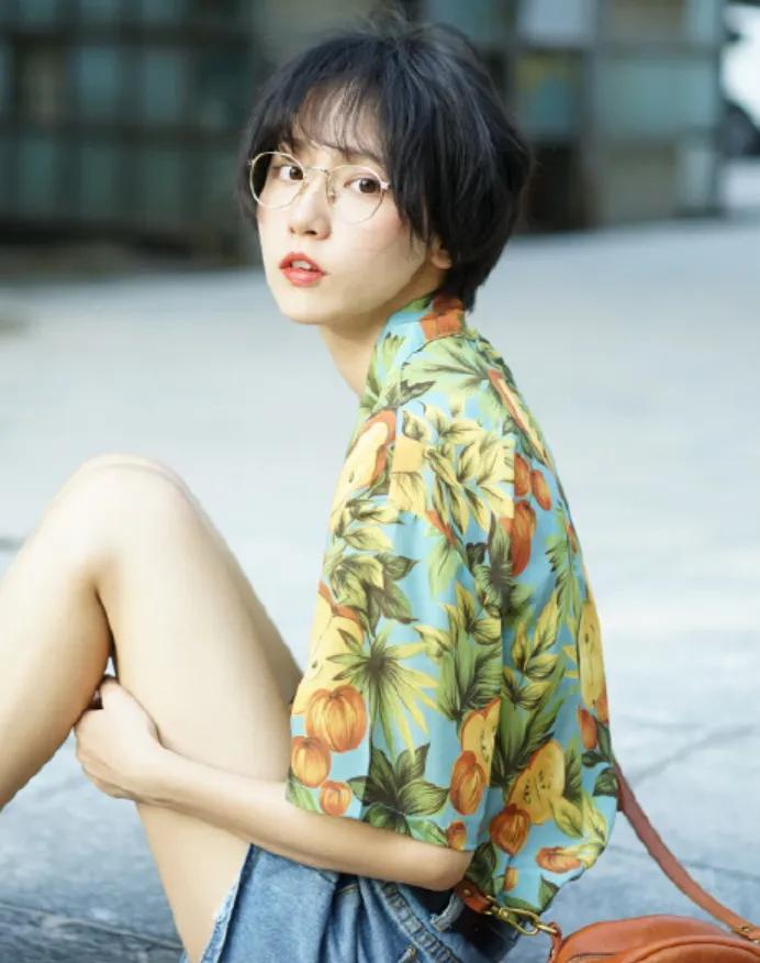 看清她穿后的腿,上帝太公平了|长相|成果|半腿袜_新浪网