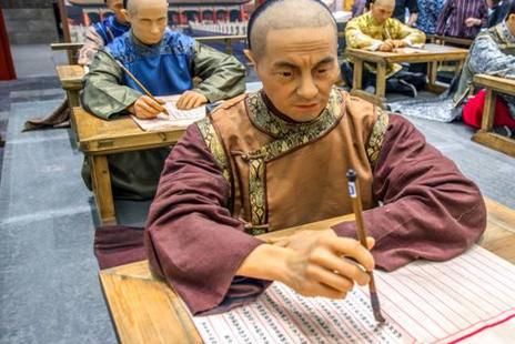 在古代,考中状元和中个进士,差距有多大?