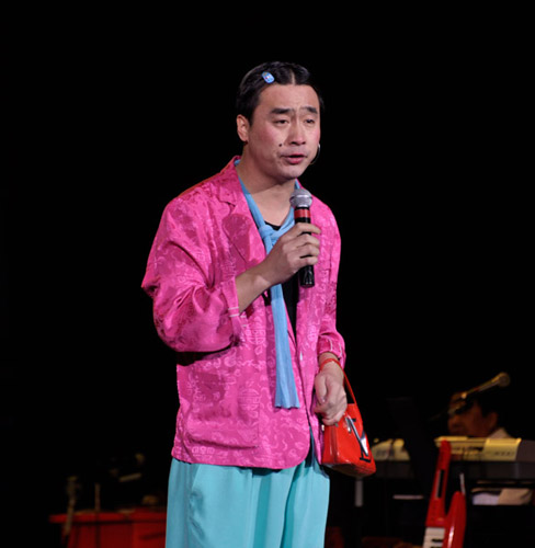 《刘老根3》中的秤杆子,娶大2岁美女演员,如今44岁婚姻很幸福