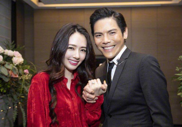 带你参观郭碧婷的家,卧室外面种满了桃花林,向佐看来是真的宠她休闲区蓝鸢梦想 - Www.slyday.coM 带你参观郭碧婷的家,卧室外面种满了桃花林,向佐看来是真的宠她休闲区蓝鸢梦想 - Www.slyday.coM