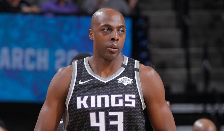 官方:国王正式裁掉前锋安东尼-托利弗