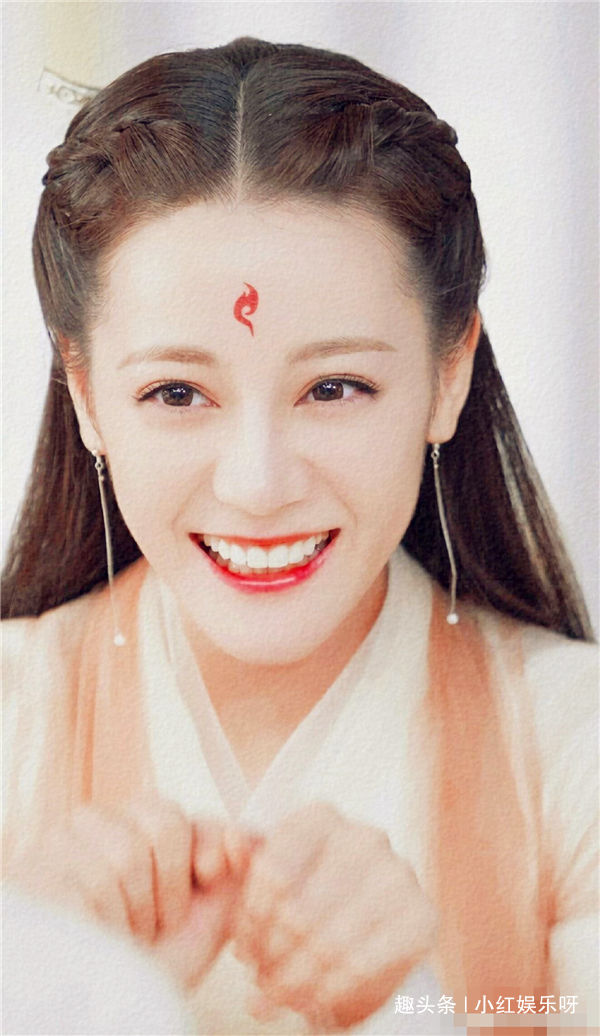 原来郑爽才是枕上书凤九最佳人选当她额心点上凤尾花服了