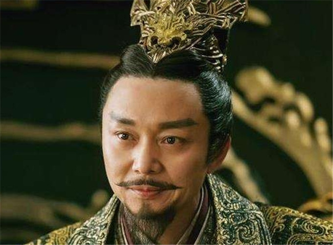 如今的刘奕君不仅仅是反派演到了极致,正面人物同样让人痴迷