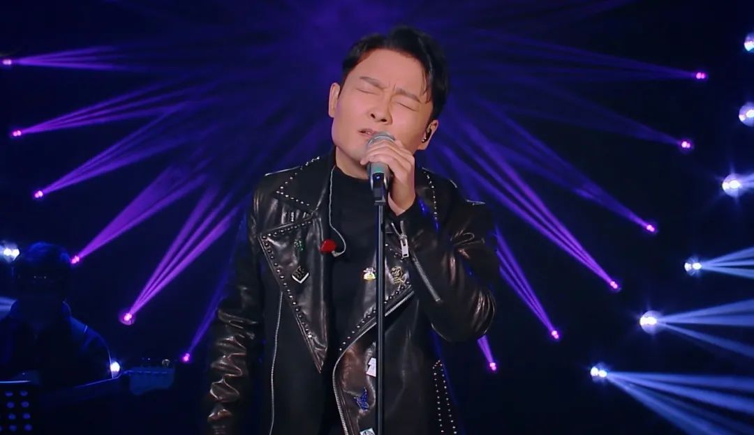 追了8季歌手终于等来了曾一鸣听的是歌看到的却是人生