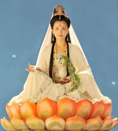 扮演观音的明星赵雅芝最美图5经典无法超越