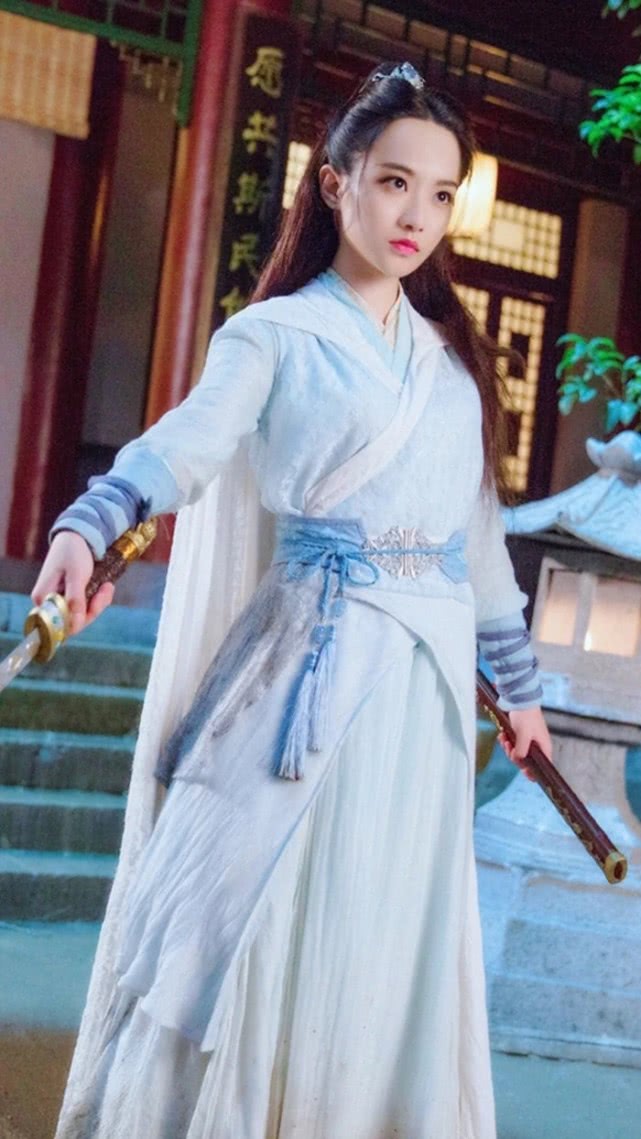 《枕上书》中橘诺公主换一个造型,感觉颜值不输女主迪丽热巴了