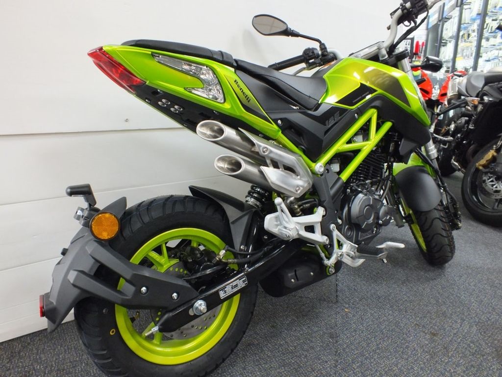 贝纳利tnt 125 2020款国外上市 售价约1.87万人民币