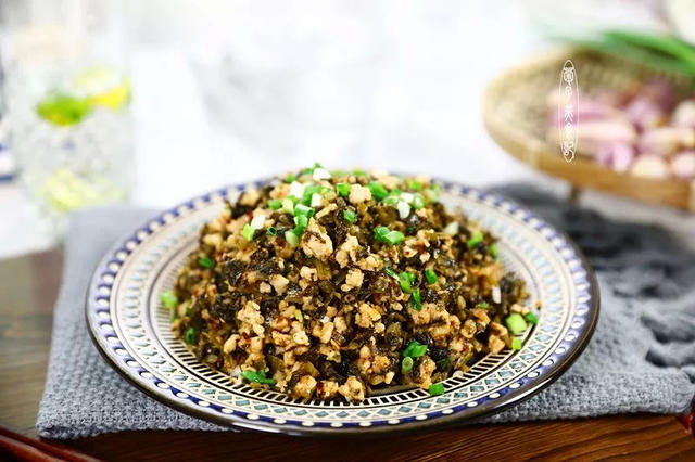 这道菜做法简单,开胃下饭,步骤详细,值得收藏|雪菜|肉末|步骤_新浪