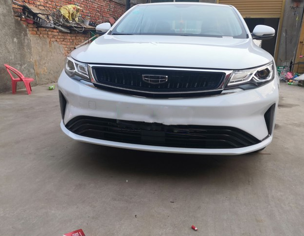 2020款吉利帝豪gl实车现身!轴距2700mm 配lka车道保持辅助系统