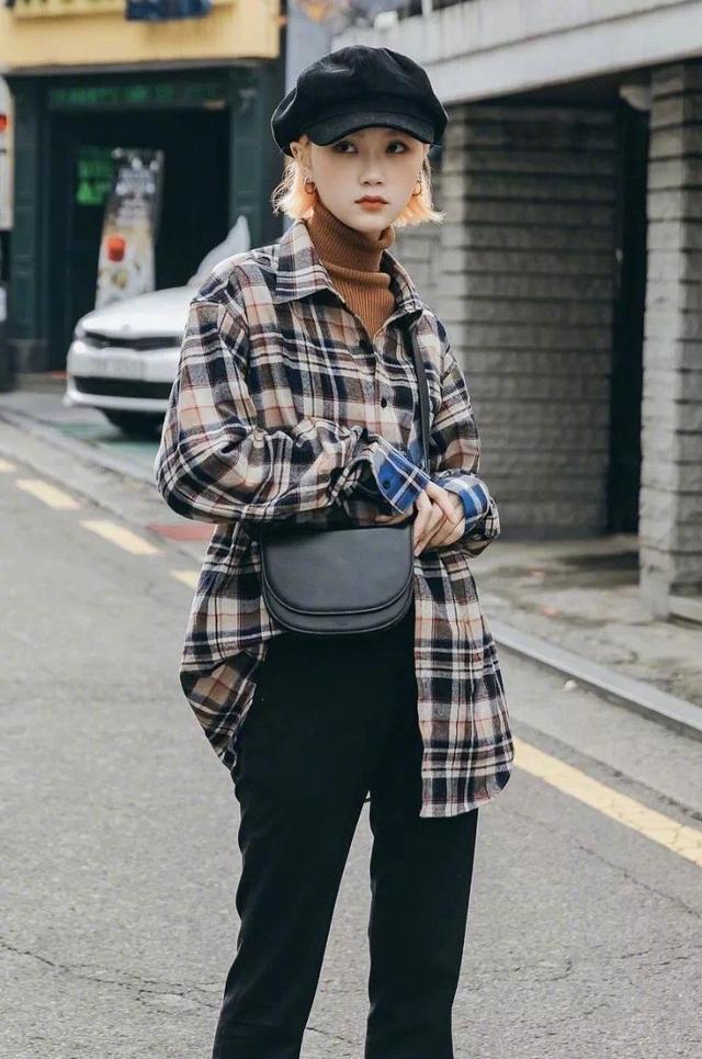 衬衫叠穿才是初春时髦风尚,温暖又闲适,穿出干练甜酷气质