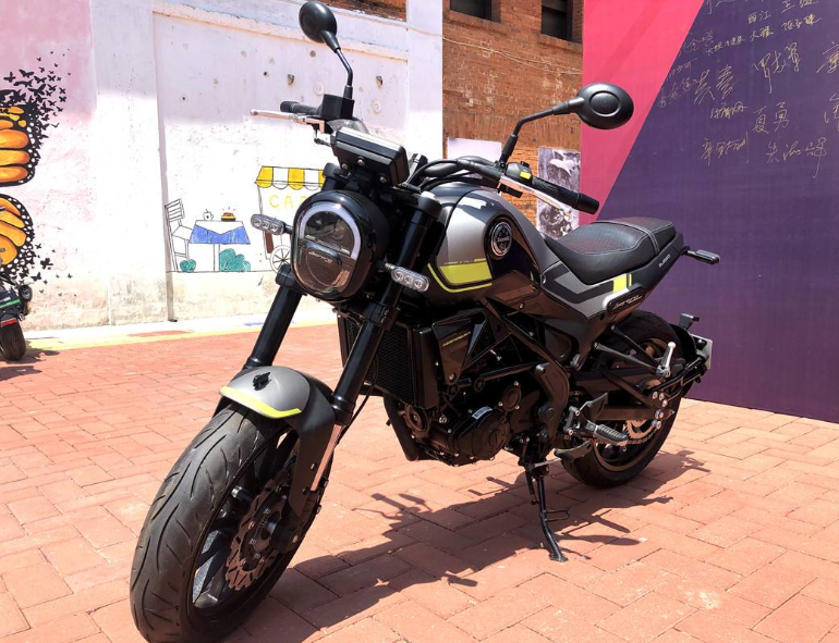 复古摩友的最爱,500cc大排量,低扭强劲,能野能怀旧-新浪汽车