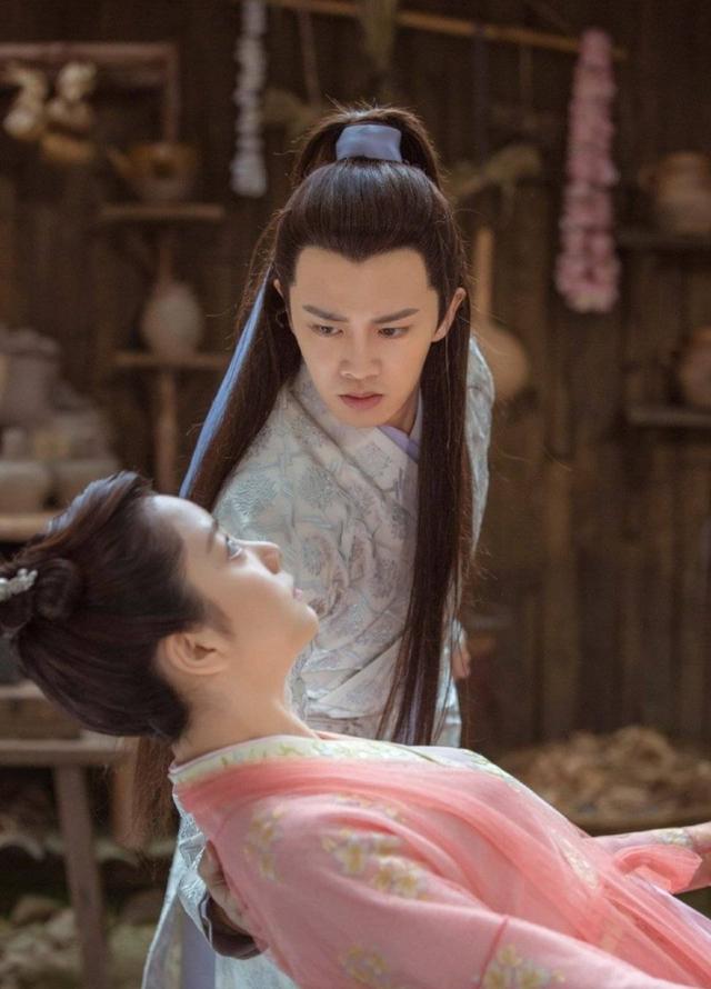 眼神都能开车的陆大人竟不会滑旱冰陆绎今夏的番外来了