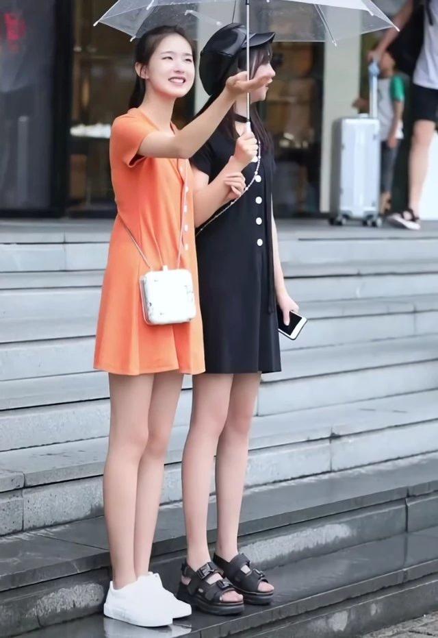 本以为"土字鞋"丑,穿后却是贼显瘦,把穿白鞋的闺蜜都比下来了