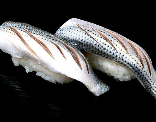 这种鱼国内没人稀罕,太小没肉,日本却能卖到3000日元一条