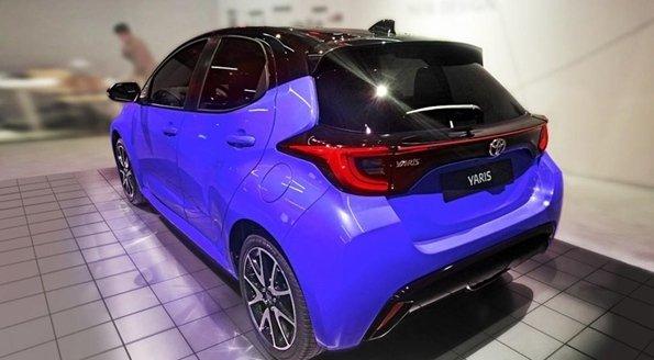 2020款雅力士，油耗低至2.8L，短小精干，和4代飞度可以一拼