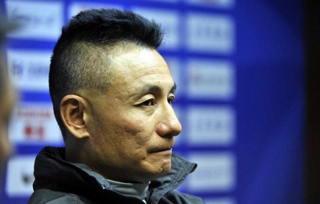 中国唯一获世界足球先生提名球员,21岁便退役|高洪波|宫磊|球员_新浪