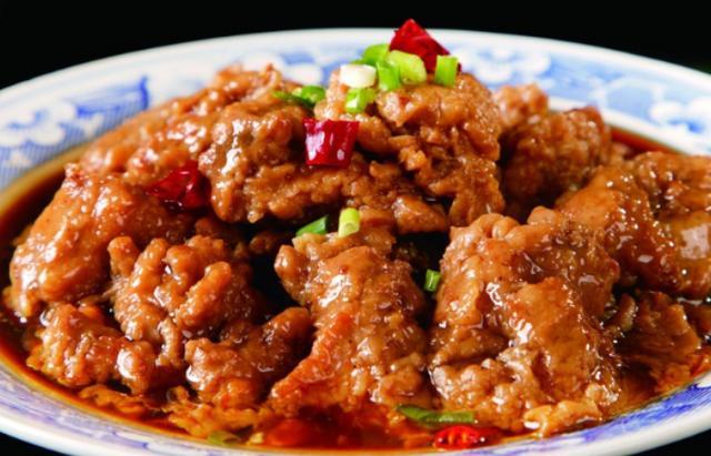 扣碗,一般都是在宴席里面才有,真是承载了很多年的回忆!