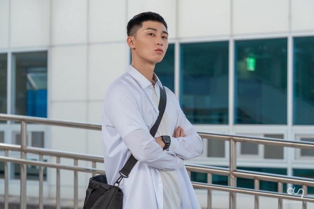 梨泰院class朴叙俊栗子头网友举例颜值不够高不要尝试