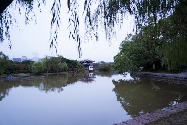 浙江省城市经济排名_2019浙江11市GDP排行:省会杭州超1.5万亿,第3城温州潜力(2)